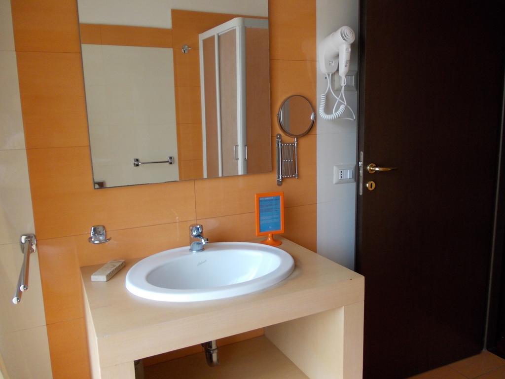 Hotel Catania Town Екстер'єр фото