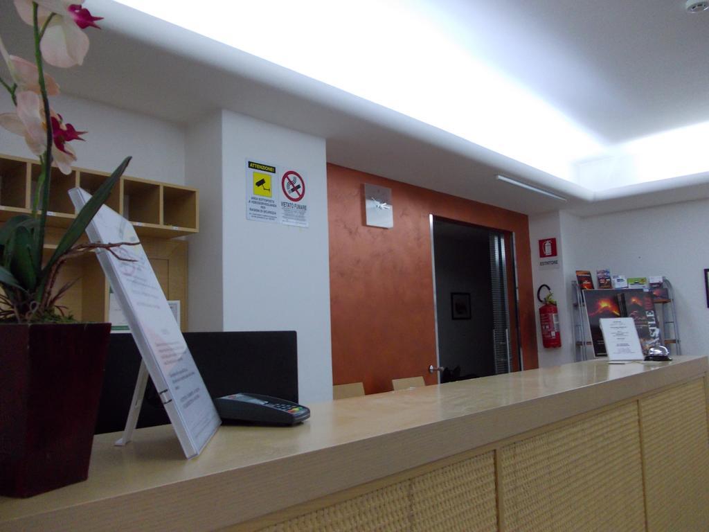Hotel Catania Town Екстер'єр фото